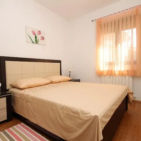 Appartamento With A Parking Space - 7650